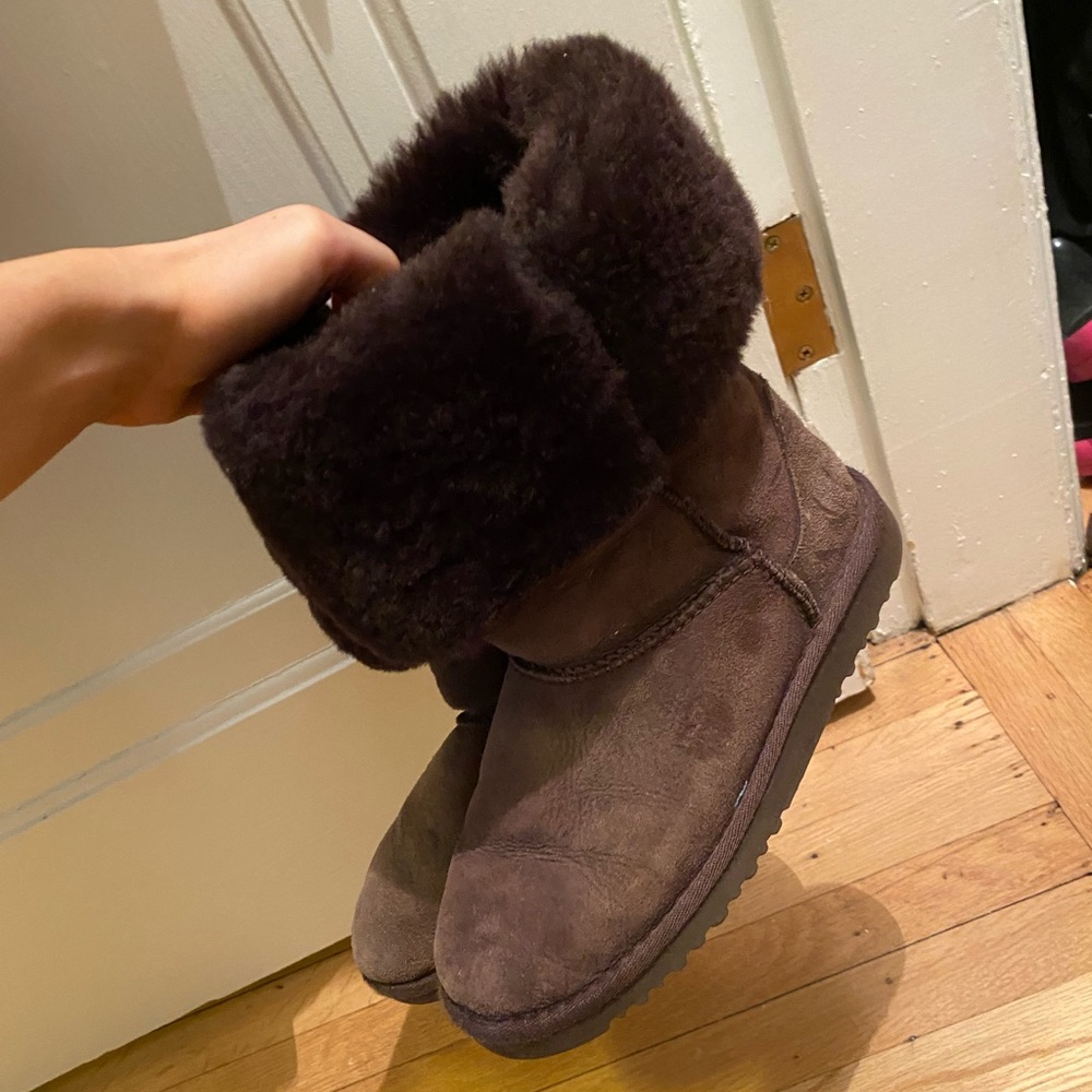 Women’s Chocolate Brown Fur Mini Uggs - Picture 3 of 9